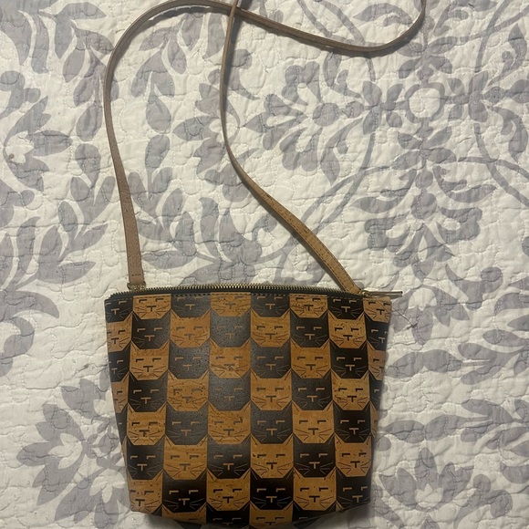 Artipel Cork Cat Patterned Tan and Black Crossbody Bag - Picture 1 of 7